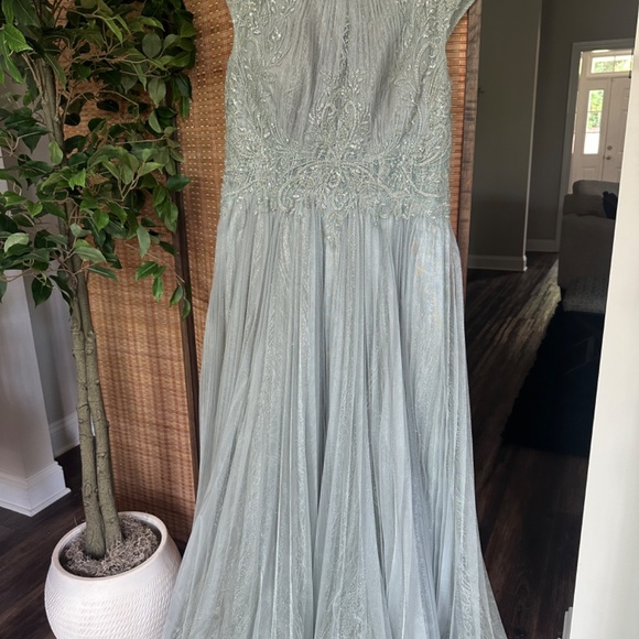 MONTAGE BY MON CHERI M515 - Picture 2 of 7